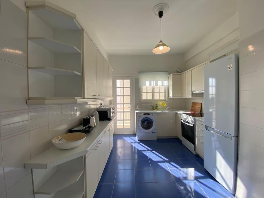 2-Bedroom Apartment In Athina Atene Esterno foto