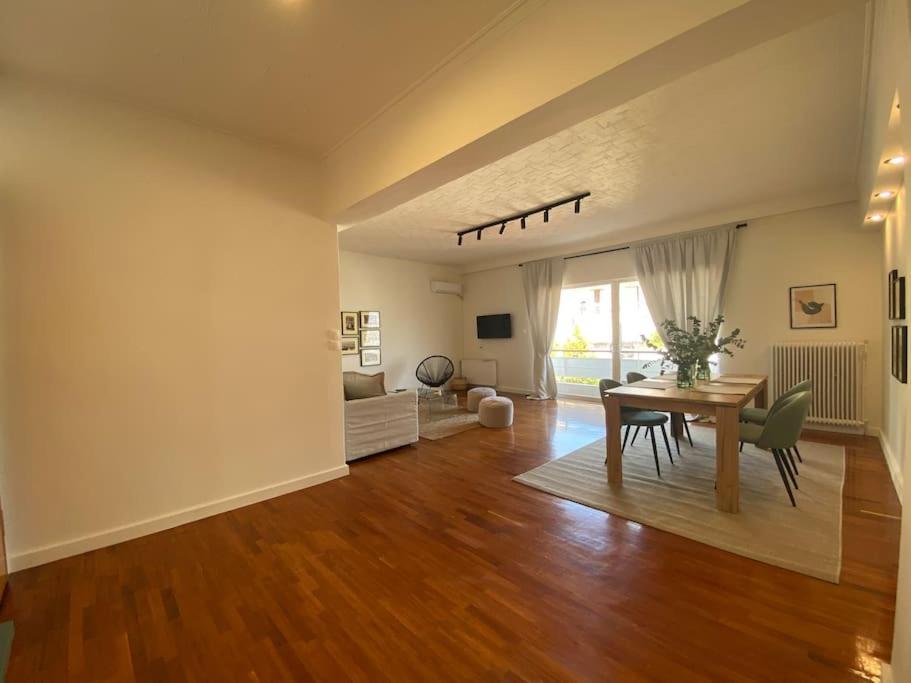 2-Bedroom Apartment In Athina Atene Esterno foto