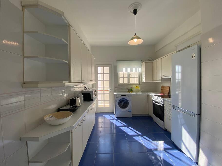 2-Bedroom Apartment In Athina Atene Esterno foto