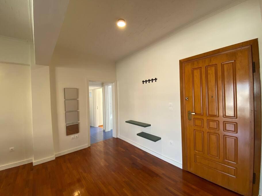 2-Bedroom Apartment In Athina Atene Esterno foto